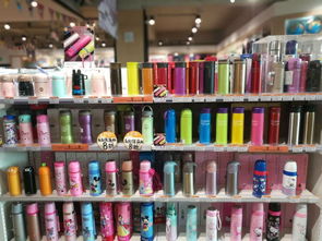 新华书店文化用品5周年店庆 妆点生活，书香伴美